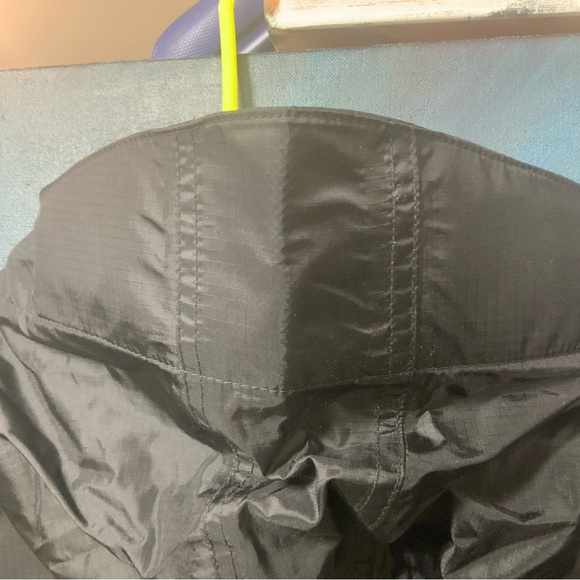 Field and Stream Men’s Nylon Hooded Jacket Size Medium - Picture 3 of 9